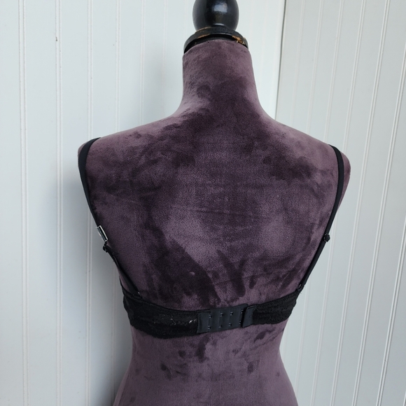 NWT Victoria's Secret Body By Victoria Unlined Demi Bra Black 34D - Picture 4 of 13